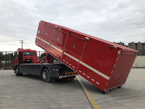 中卓時代牌ZXF5180TXFZX80/ST6自裝卸式消防車公告圖片