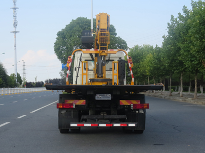 新東日牌YZR5180TQZSX6清障車公告圖片