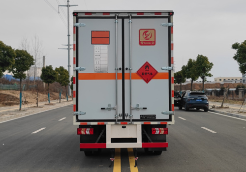 專力牌ZLC5045XRQH6易燃?xì)怏w廂式運輸車公告圖片