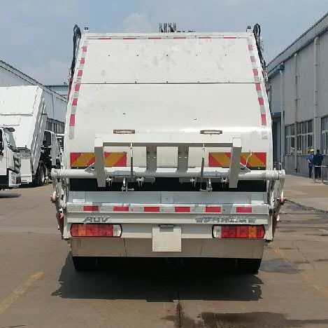 普羅科牌BJ5185ZYSE6-P1壓縮式垃圾車公告圖片