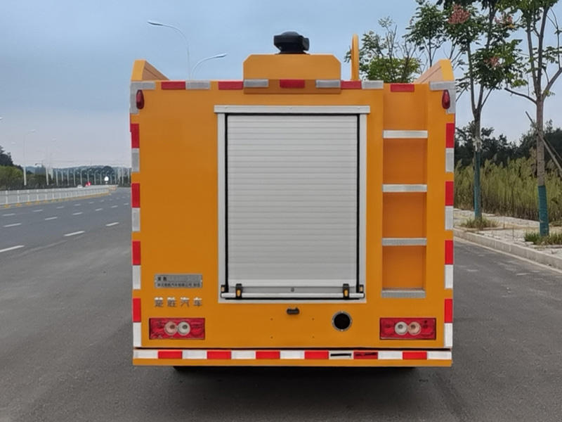 楚勝牌CSC5070XXHB6救險(xiǎn)車公告圖片