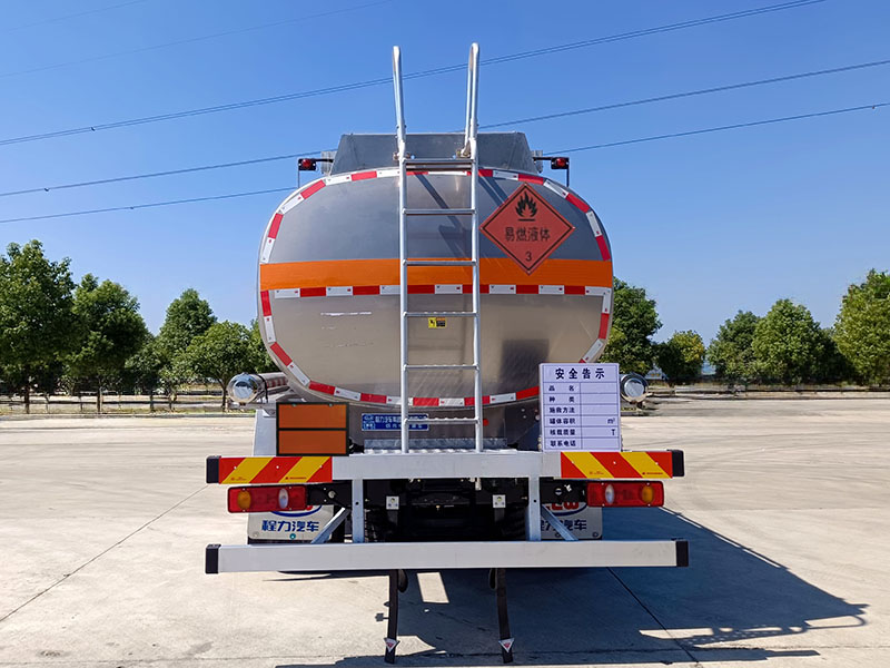 程力牌CL5181GYYLD6鋁合金運(yùn)油車公告圖片