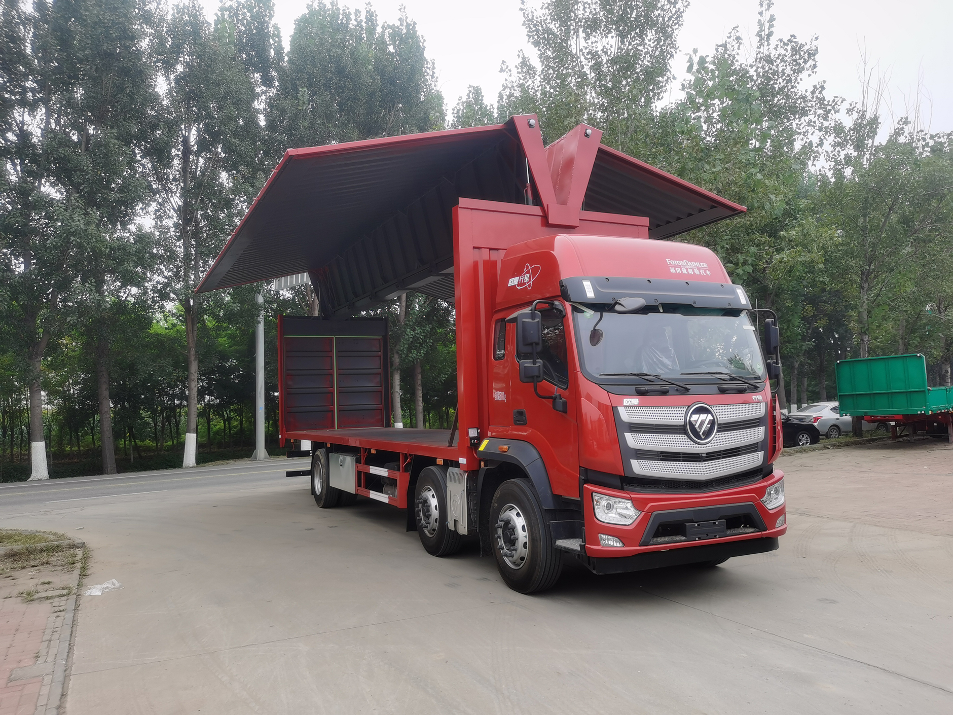 歐曼牌BJ5251XYKY6HPS-04翼開(kāi)啟廂式車公告圖片