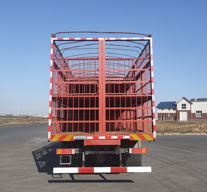 東風牌DFH5250CCQEX3畜禽運輸車公告圖片