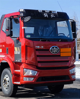 楚勝牌CSC5321XRQC6易燃?xì)怏w廂式運(yùn)輸車公告圖片