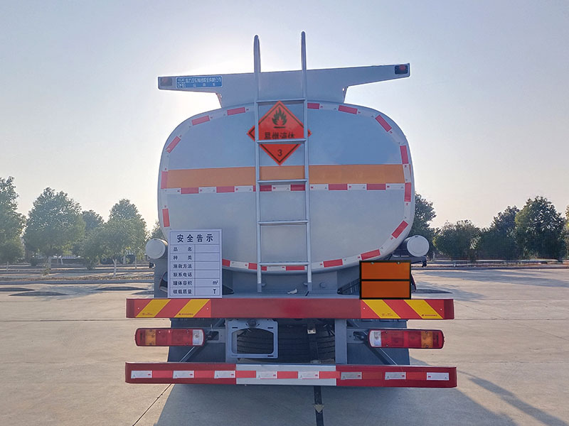 程力牌CL5181GYYC6運(yùn)油車(chē)公告圖片