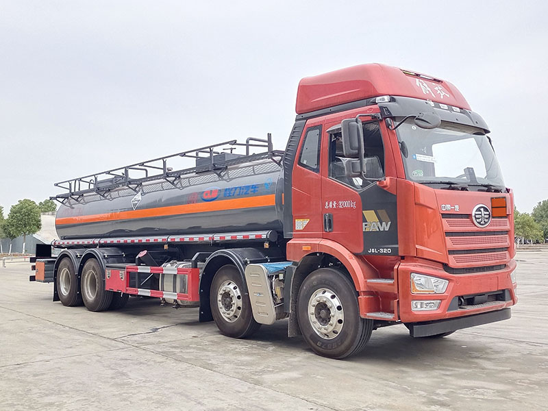 程力牌CL5322GFWC6腐蝕性物品罐式運(yùn)輸車公告圖片