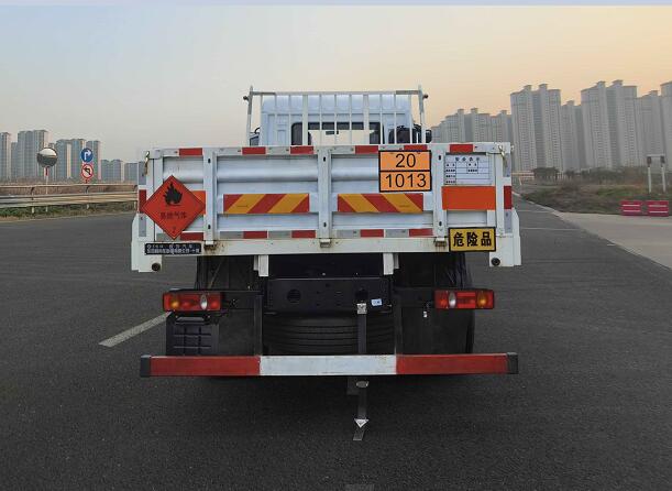 東風(fēng)牌DFV5183TQPGP6D氣瓶運(yùn)輸車公告圖片