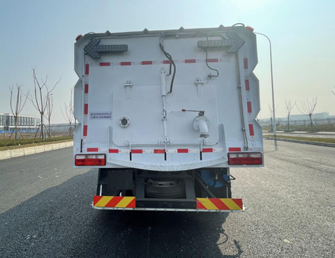 天力馬牌TPS5120TXSBEV純電動(dòng)洗掃車公告圖片