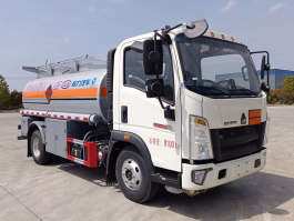 运油车