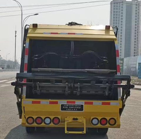 銀寶牌SYB5071ZYSEQ6壓縮式垃圾車公告圖片