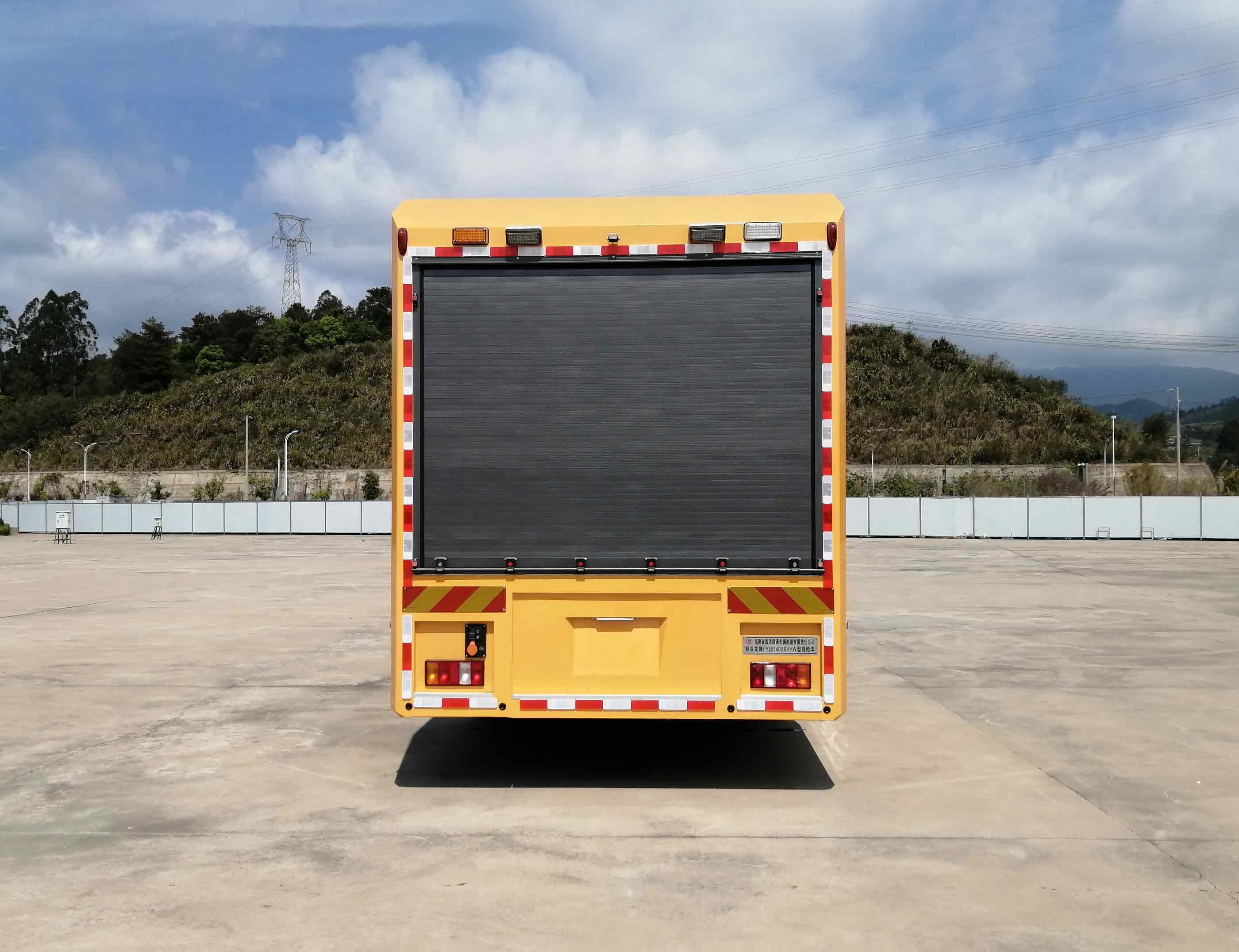 雙亞龍牌FYL5140XXHHW救險(xiǎn)車(chē)公告圖片