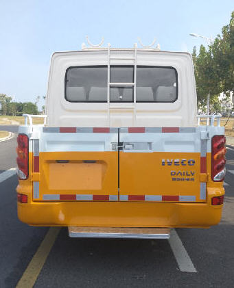 依維柯牌NJ5046XGCF5E-1工程車(chē)公告圖片