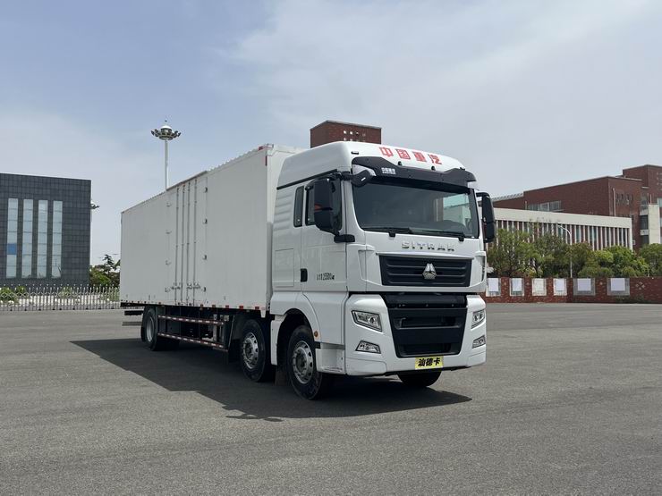 汕德卡牌ZZ5266XXYN56CHF1K廂式運(yùn)輸車公告圖片