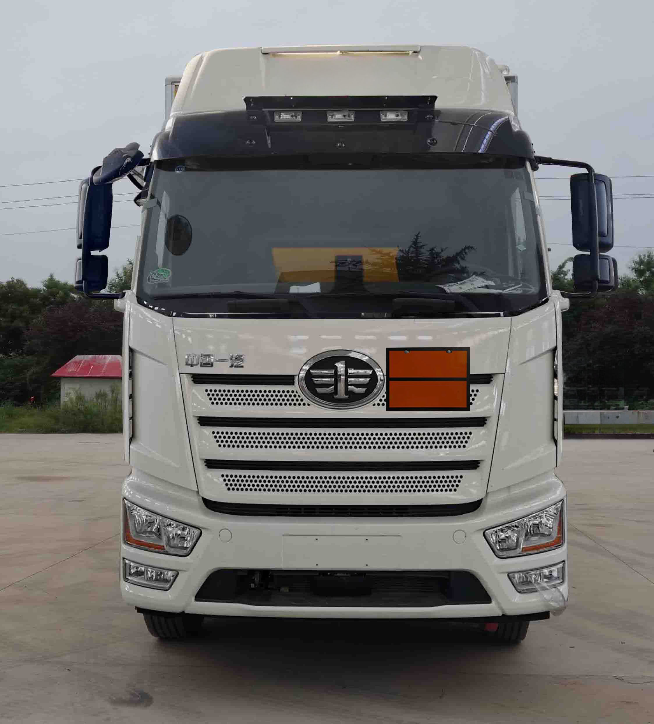 程力威牌CLW5181TQPCDP氣瓶運(yùn)輸車公告圖片