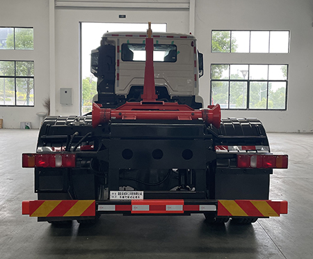 帝王環(huán)衛(wèi)牌HDW5182ZXXZZ6車廂可卸式垃圾車公告圖片