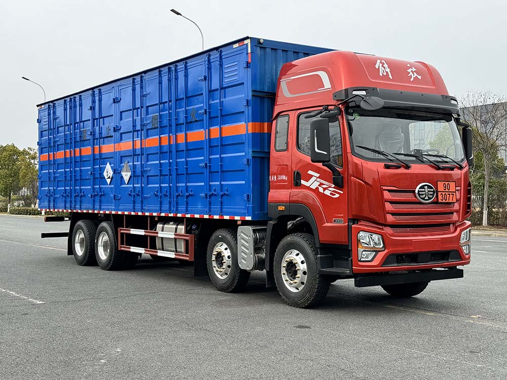 豐霸牌STD5321XZWCA6雜項(xiàng)危險(xiǎn)物品廂式運(yùn)輸車公告圖片