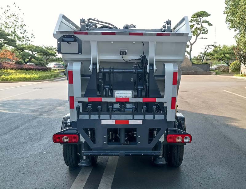 金驫牌YJW5040ZZZBEV純電動(dòng)自裝卸式垃圾車公告圖片