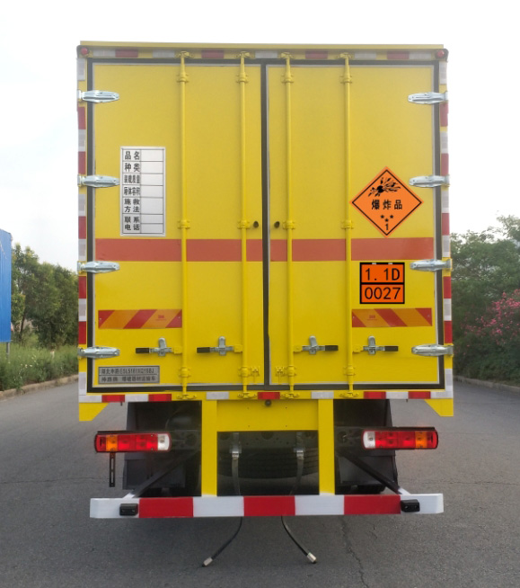 神路牌ESL5181XQY6BJ爆破器材運(yùn)輸車公告圖片