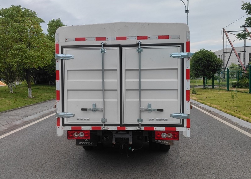 福田牌BJ5031CCY3JV5-AA2倉(cāng)柵式運(yùn)輸車公告圖片