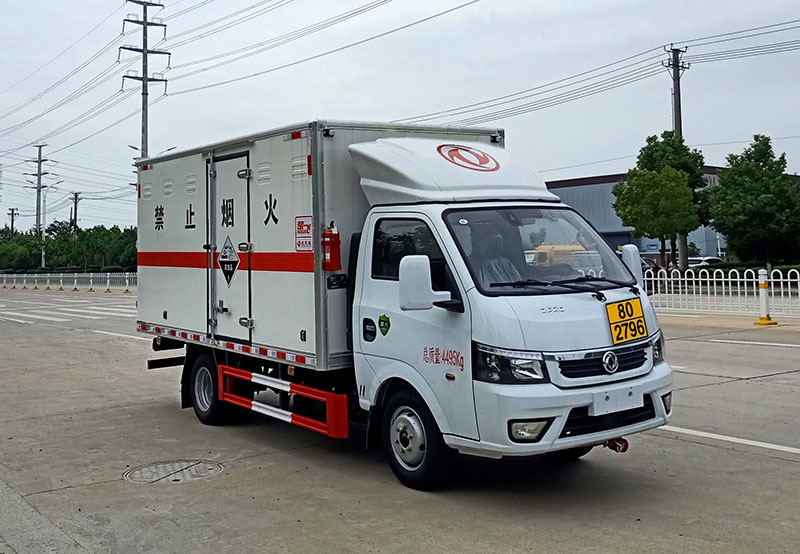 楚飛牌CLQ5042XFW6E腐蝕性物品廂式運輸車公告圖片