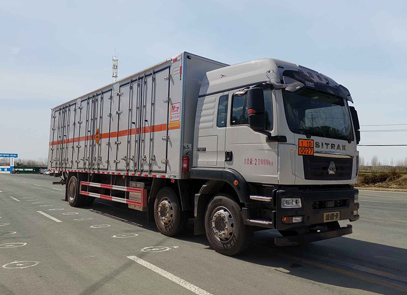 楚飛牌CLQ5210XQY6ZZ爆破器材運(yùn)輸車(chē)公告圖片