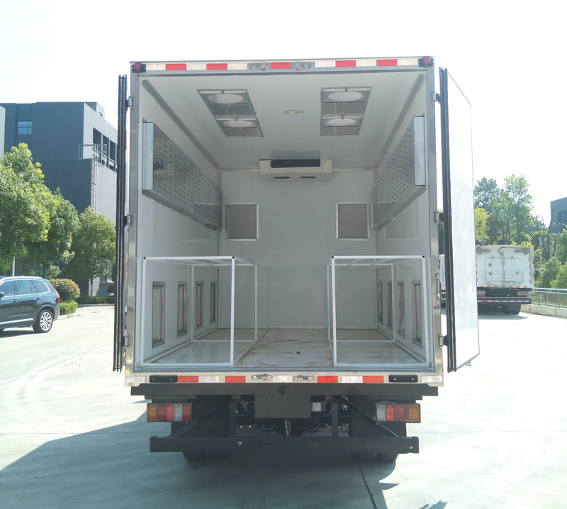 程力威牌CLW5040XCQQ6雛禽運(yùn)輸車公告圖片