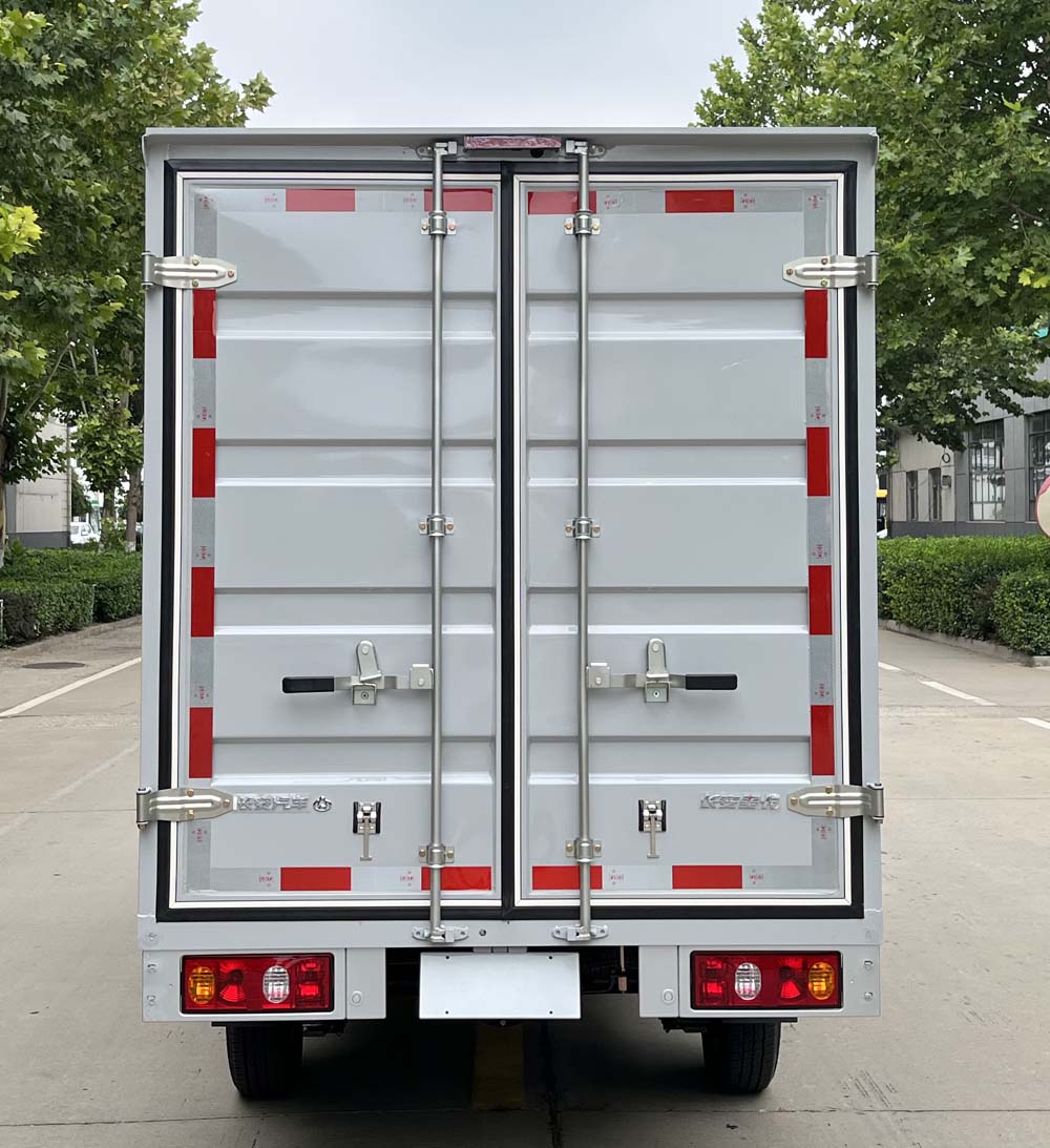 長安牌SC5022XXYSEAN6廂式運輸車公告圖片