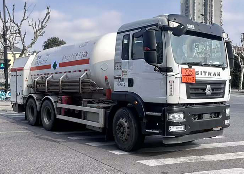 圣達因牌SDY5240GDYY1低溫液體運輸車公告圖片