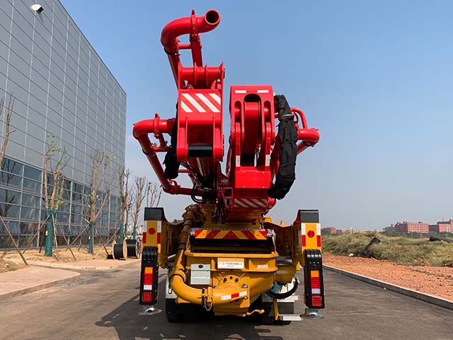 三一牌SYM5365THBFS混凝土泵車公告圖片