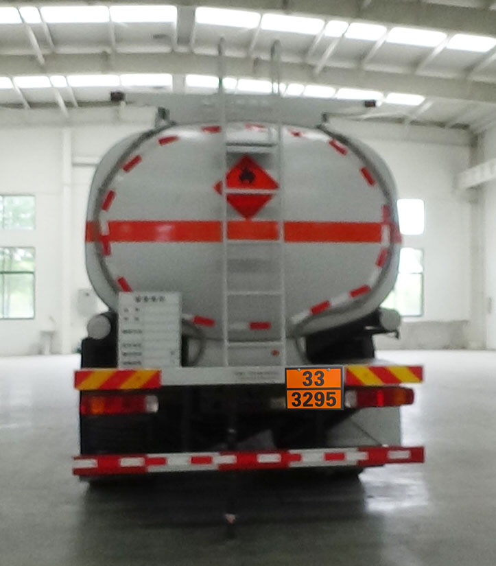 專致牌YZZ5322GRYZ6易燃液體罐式運(yùn)輸車公告圖片