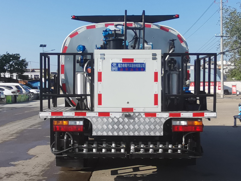 程力威牌CLW5090GLQY6瀝青灑布車公告圖片