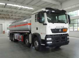 易燃液体罐式运输车