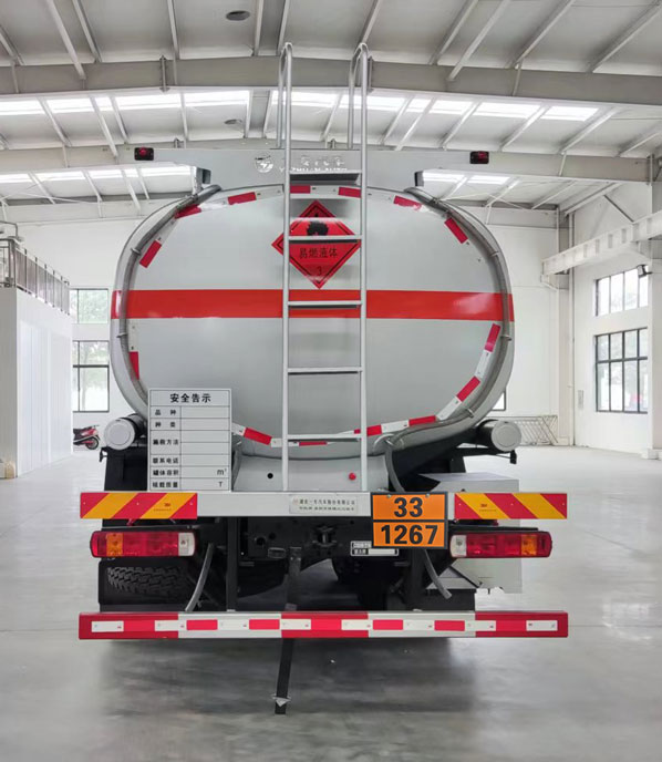 專致牌YZZ5320GRYZ6易燃液體罐式運(yùn)輸車公告圖片