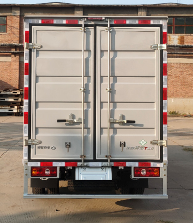 長安牌SC5031XXYDCAC6CNG廂式運(yùn)輸車公告圖片