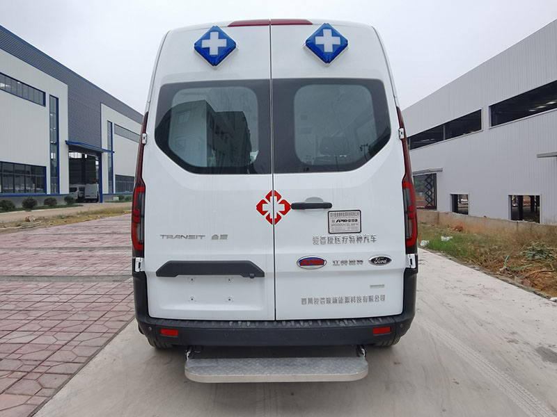 愛(ài)普康牌APK5030XJH13GL救護(hù)車(chē)公告圖片