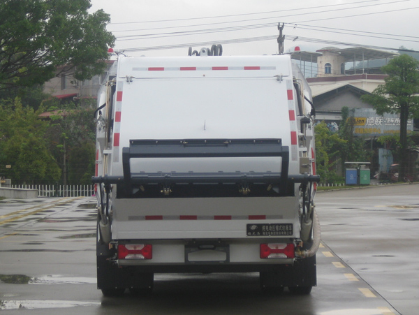 福龍馬牌FLM5121ZYSNJBEV純電動壓縮式垃圾車公告圖片