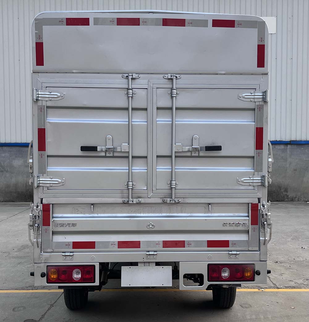 長(zhǎng)安牌SC5022CCYSEAH6倉(cāng)柵式運(yùn)輸車公告圖片