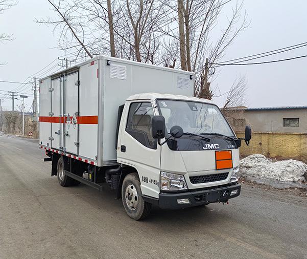 駝馬牌JLC5041XZWHJ雜項危險物品廂式運輸車