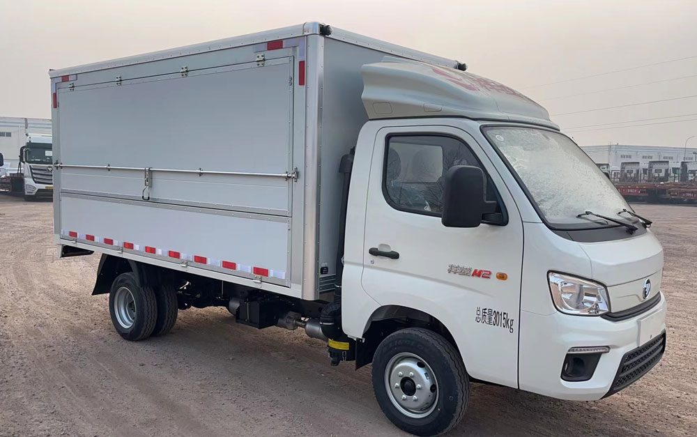 福田牌BJ5032XYK5JV6-22翼開(kāi)啟廂式車(chē)公告圖片