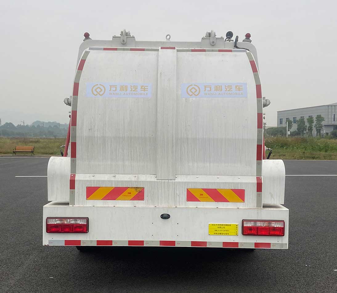 富巖汽車牌HWL5120TCAFBEV純電動餐廚垃圾車公告圖片