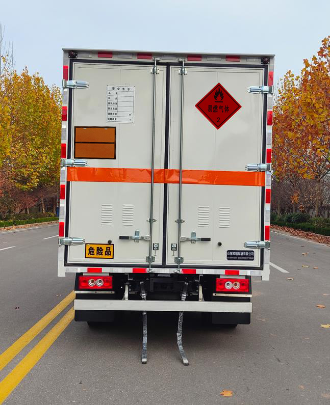 歐瑞駿升牌SRC5043XRQB6易燃?xì)怏w廂式運(yùn)輸車公告圖片