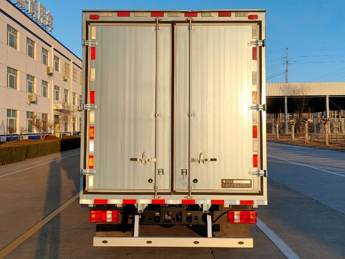 燕臺(tái)牌YTQ5042XXYKEEV343純電動(dòng)廂式運(yùn)輸車公告圖片