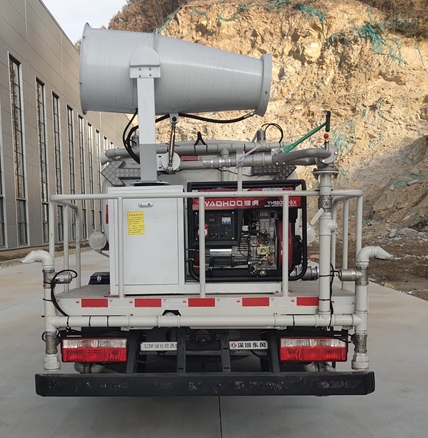 東風(fēng)牌EQ5070GPSSEQ6綠化噴灑車公告圖片