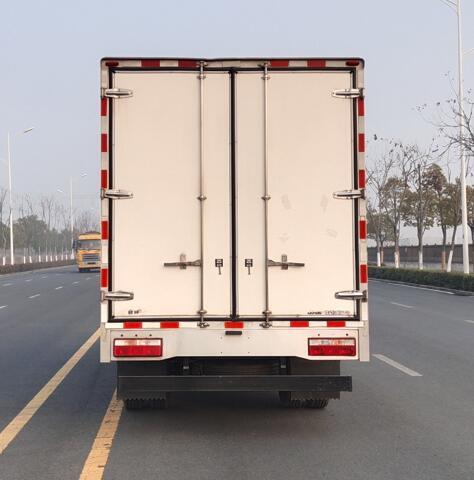 江淮牌HFC5041XXYP33K1B4S廂式運(yùn)輸車公告圖片