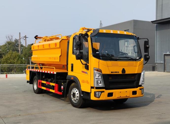 楚韻牌EZW5047GQWZ6清洗吸污車
