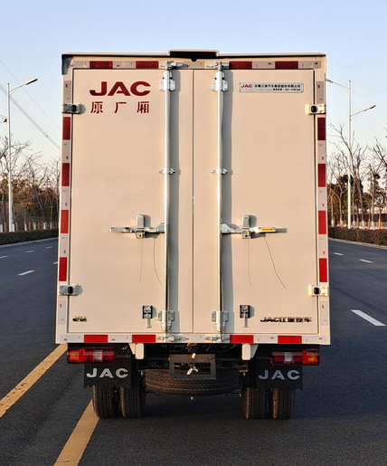 江淮牌HFC5030XXYPV4E5B4S-2廂式運(yùn)輸車公告圖片