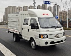 仓栅式运输车
