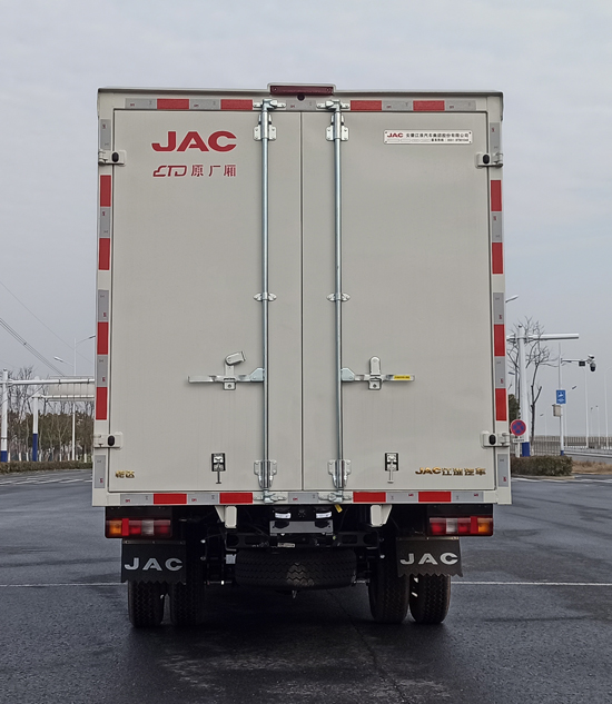 江淮牌HFC5030XXYPV4E3B4S-2廂式運(yùn)輸車公告圖片