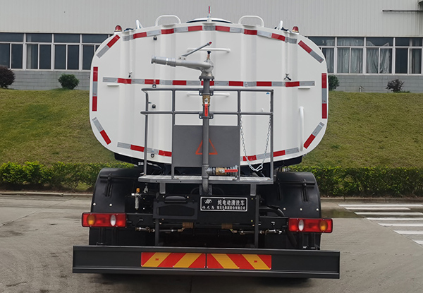 福龍馬牌FLM5185GQXDFBEVS純電動(dòng)清洗車公告圖片